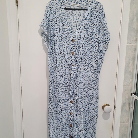 Henry Oscar blue animal print button down dress - Picture 2 of 6